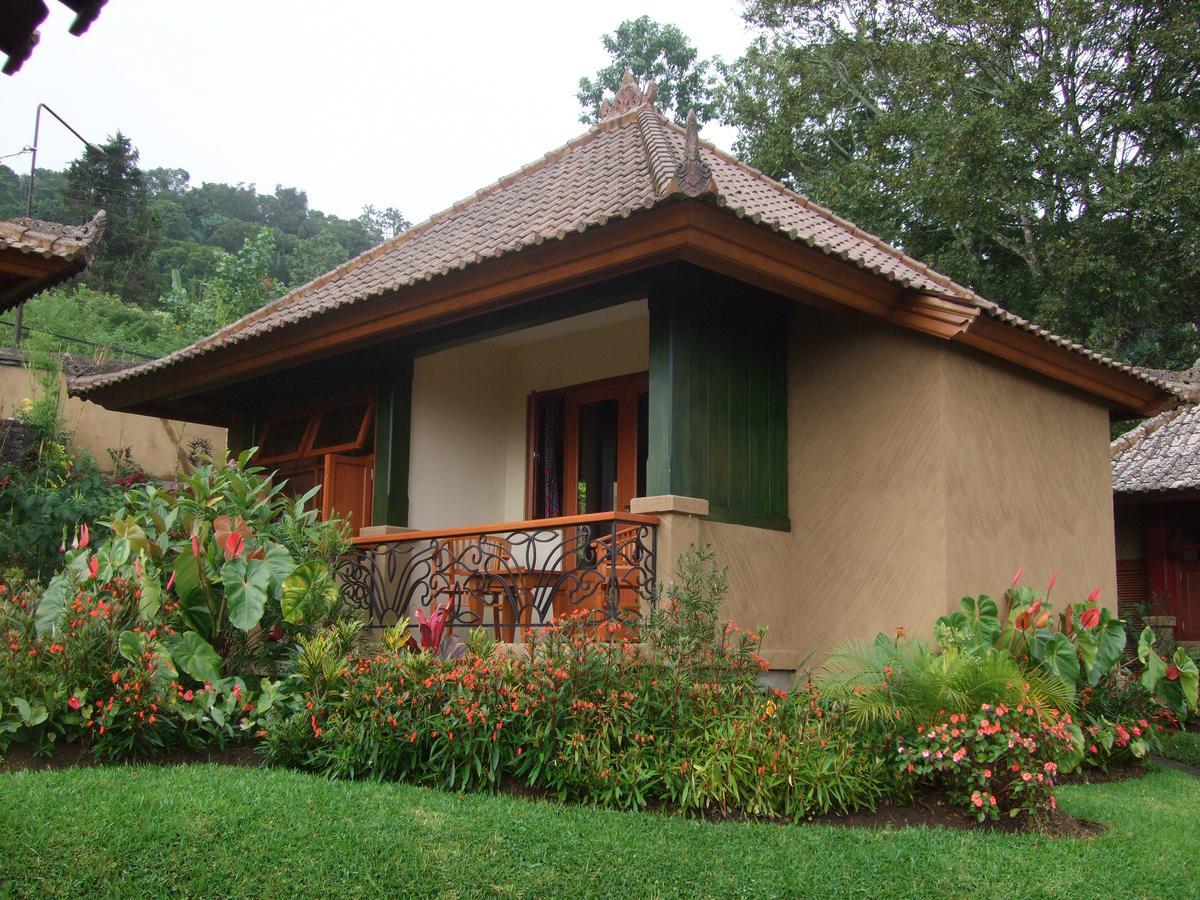 Strawberry Hill Hotel & Restaurant Bedugul  Eksteriør billede