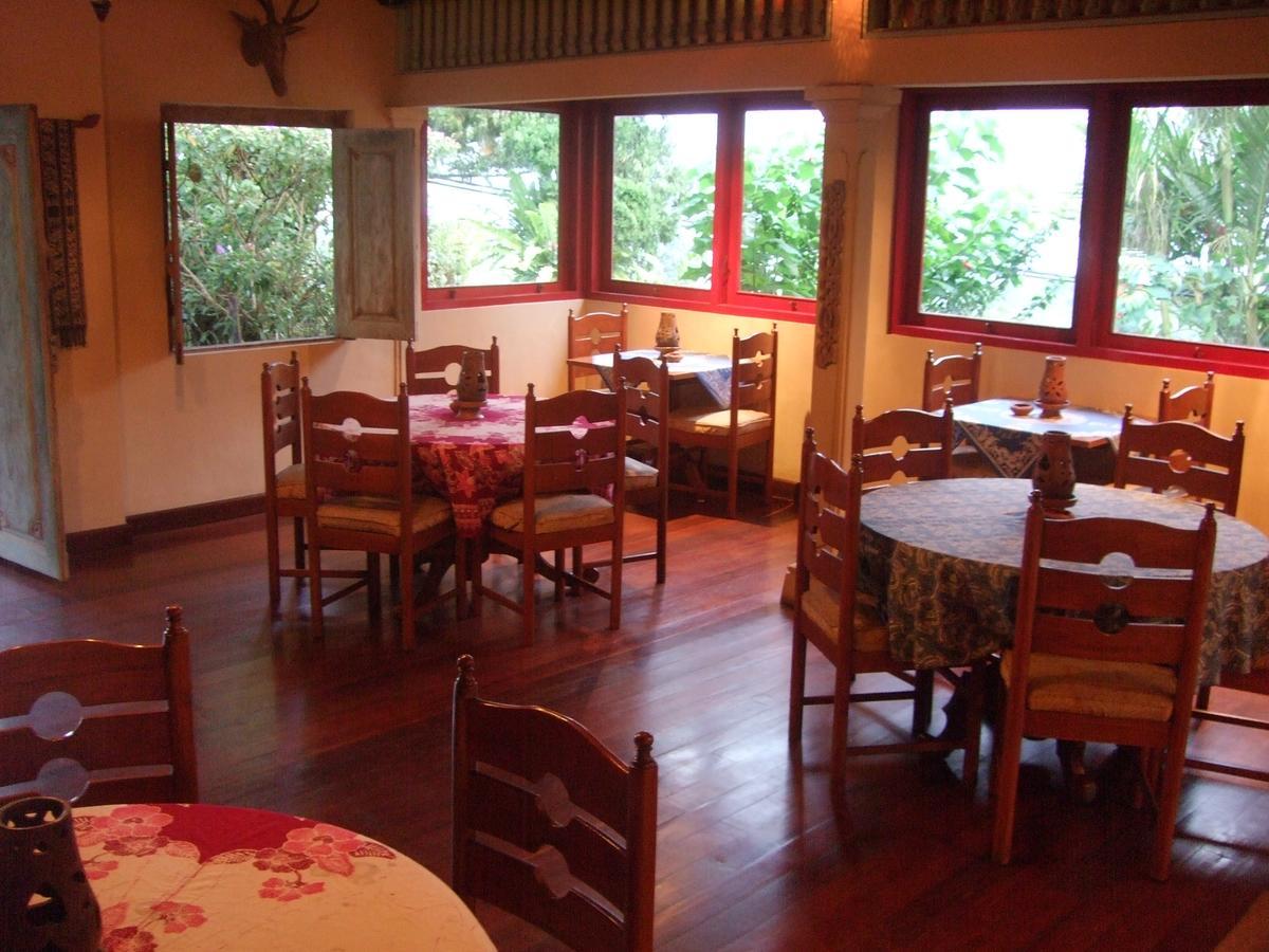 Strawberry Hill Hotel & Restaurant Bedugul  Eksteriør billede